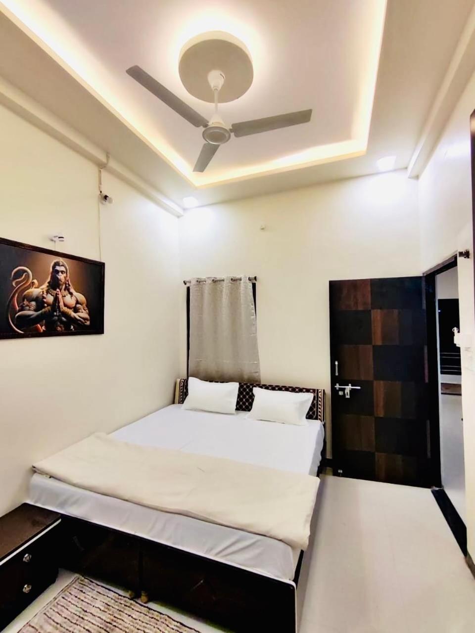 Ap Suite - By Ap Villa'S And Resort'S Ujjain Buitenkant foto