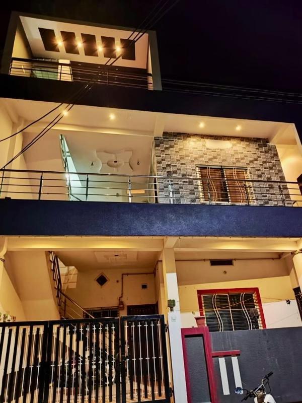 Ap Suite - By Ap Villa'S And Resort'S Ujjain Buitenkant foto
