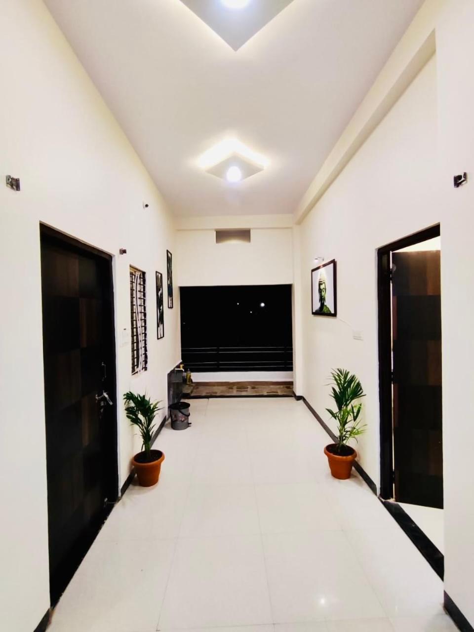 Ap Suite - By Ap Villa'S And Resort'S Ujjain Buitenkant foto