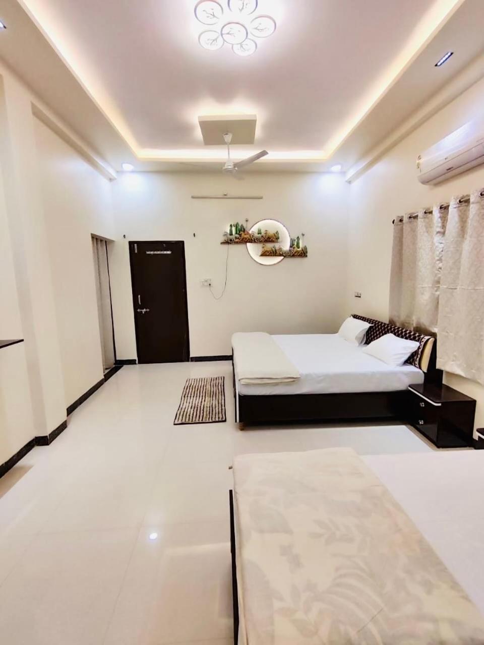 Ap Suite - By Ap Villa'S And Resort'S Ujjain Buitenkant foto