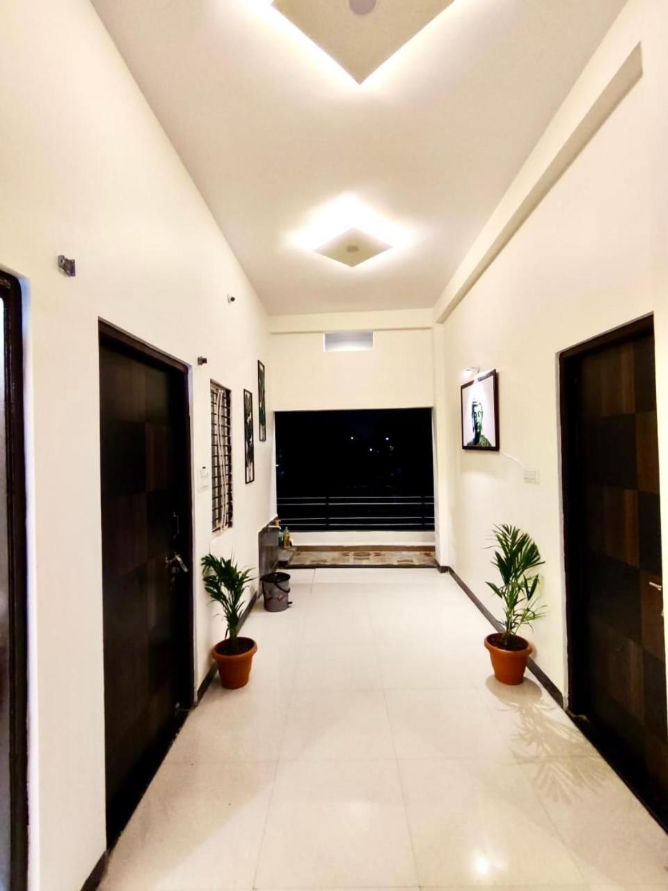 Ap Suite - By Ap Villa'S And Resort'S Ujjain Buitenkant foto